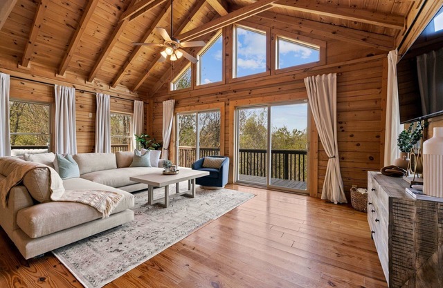 Pisgah Paradise Private Game Room Large Deck