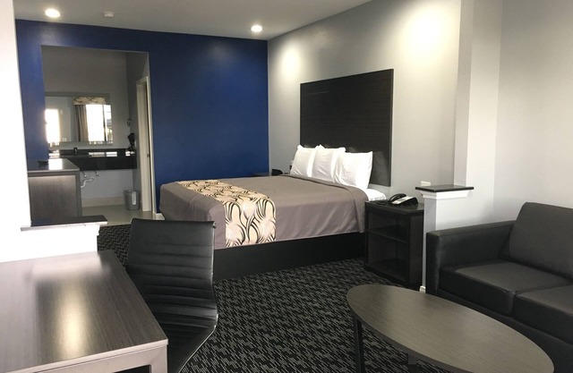 Platinum Inn and Suites