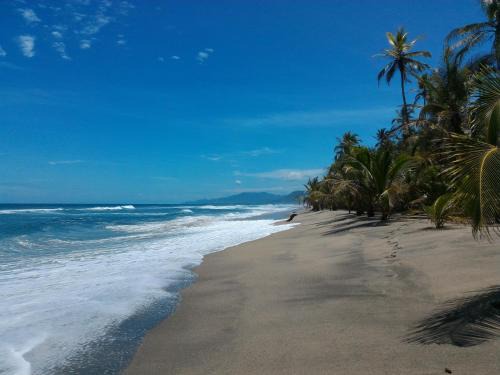 Playa Pikua Ecolodge