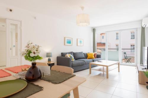 Plaza Antibes one-bedroom apartment with AC