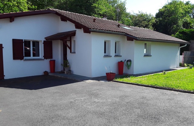 PLEASANT AND CONVIVIAL VILLA FOR 4 PEOPLE - ANGLET -