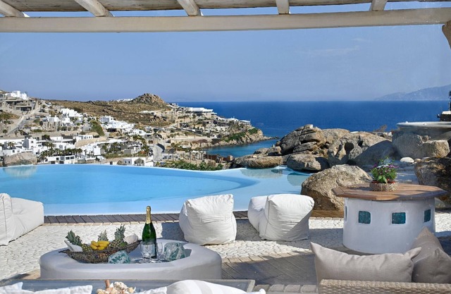 Pleasant Holiday House in Platis Gialos with Private Parking and Unobstructed Views