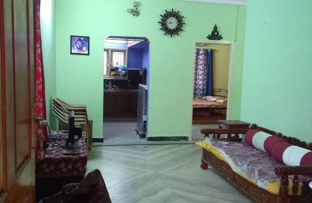 Pleasant & Spacious 1BHK. 25 mins from Airport/AC/TV/Kitchen