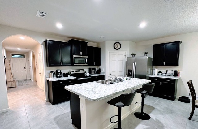 Pleasing Palm Bay Property 4B/2B