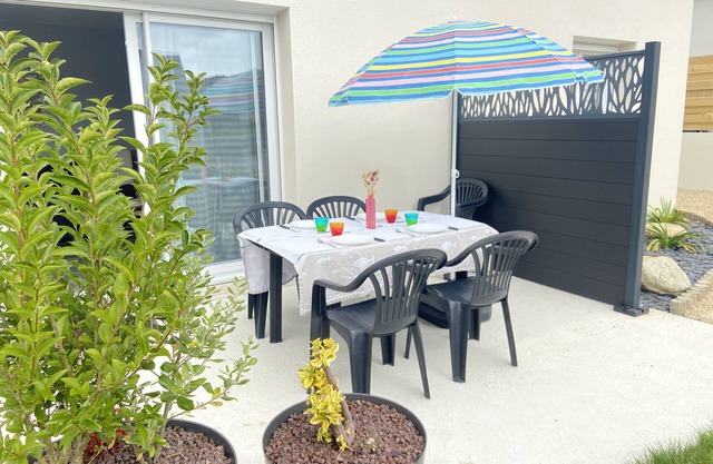 PLZ15 Recent house, 4 people, close to the beaches
