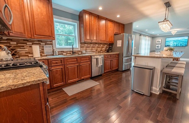 Pocono Chateau>Hot Tub|GameRoom|Theater|Fireplaces