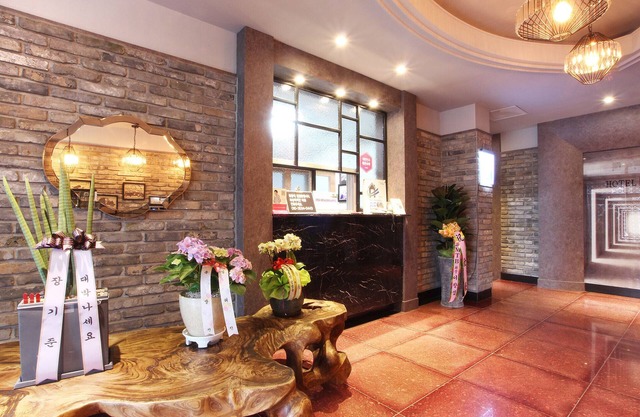 Pohang Yeongildae B and B Hotel