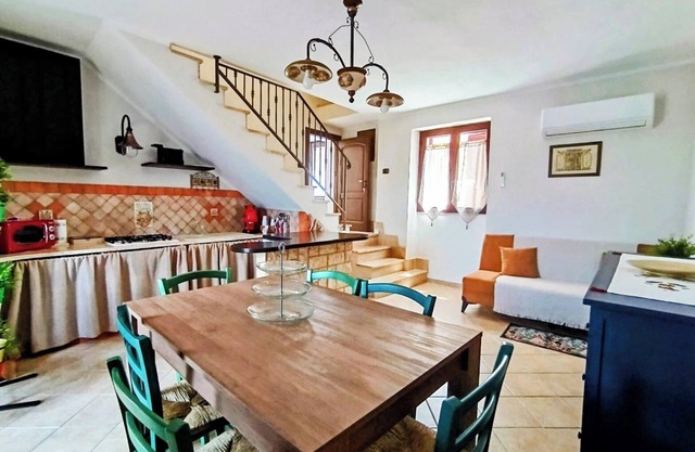 Polizzihouse - Holiday House with Panoramic Terrace, in the Heart of the Madonie Mountains.