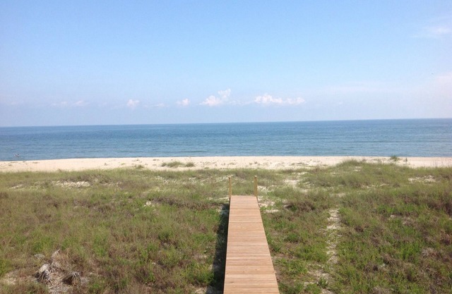 Polka Dot Bikini. Beachfront Home 4Bd/4bath. Max Occupancy 10