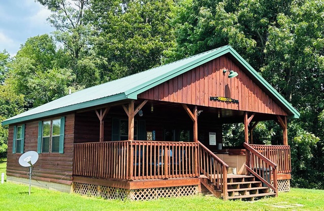 Ponderosa ,2 mile drive to Old Mans Cave parking lot, Very secluded