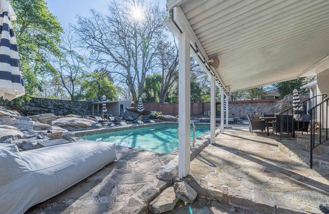 Pool 3BR Game Room Pool Table Fire Pit & Grill