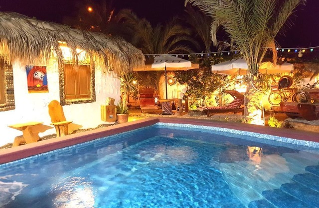 Pool bungalow with whirlpool - by the lagoon - Surfers Lounge apartments