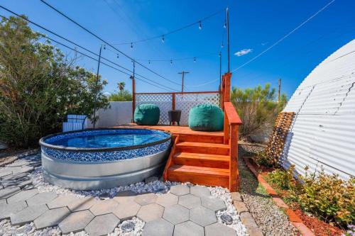 Pool, Deck, Fire-Pit - 5 min to UofA & Downtown
