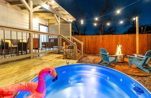 Pool, Firepit, Backyard near Riverwalk San Antonio