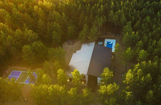Pool & Hot Tub Pickleball | Sleeps 20+