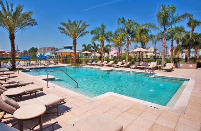 Pool Open! Clean, Luxury Spacious Villa Near Disney-Runaway Beach Resort
