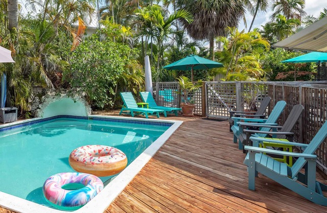 Pool, Parking, & Pet Friendly - Sunnyside Up