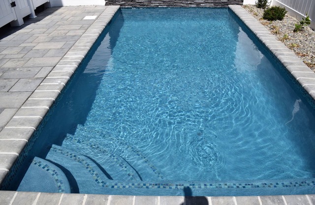 POOL....POOL....POOL!!!! Townhome on the 50th St. block