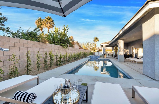 Pool/Spa-Location-Basketball-GameRoom-Specials ask