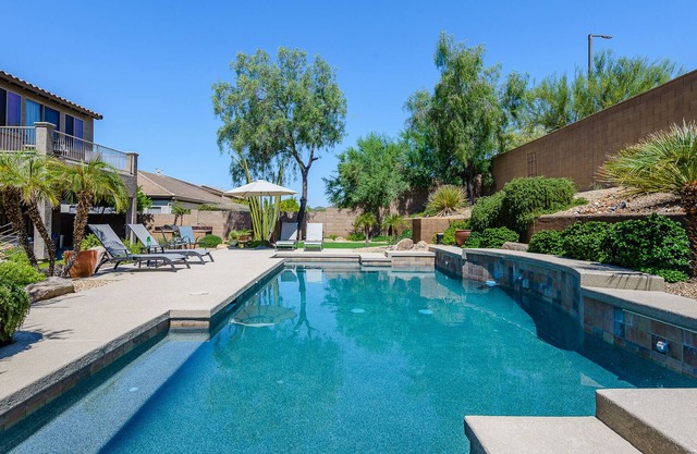 Pool Table, Optional Heated Pool, Mountain Views, Amenities Galore....