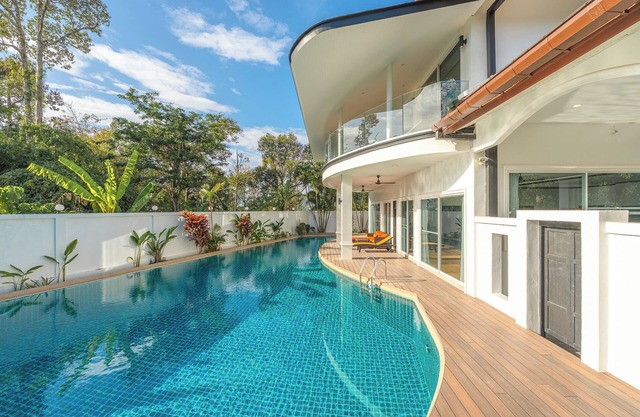 Pool Villa Game Room & Kamala Views V175