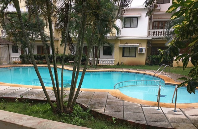 Poolside 2 Bedroom 2 Bathroom Ground Floor Apartment with 3 Balconies