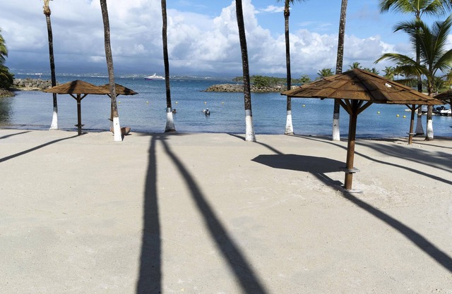 Pop's Plage Apartment, direct access to the beach