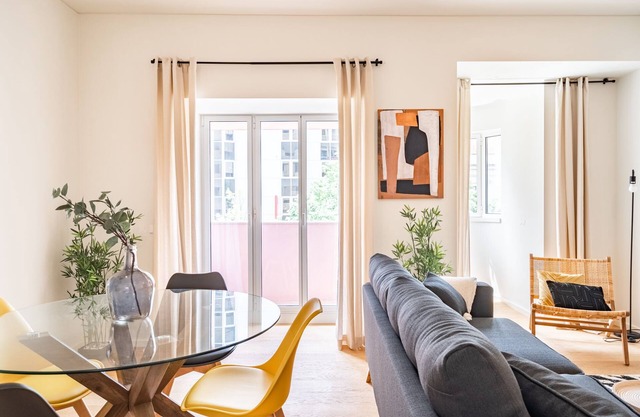 Poppy Apartment, Saldanha, Lisbon