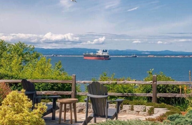 Port Angeles Mid Century Ocean Lookout
