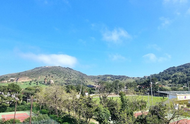 Port-Vendres: T2 calme avec parking, grande terrasse et proche port