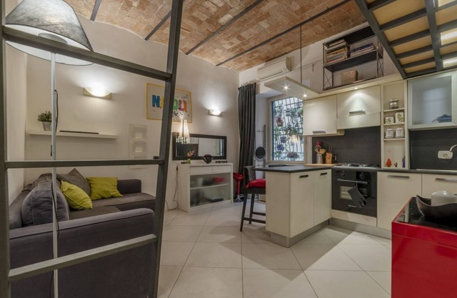 Porta Pia and Villa Torlonia Quiet Apartment