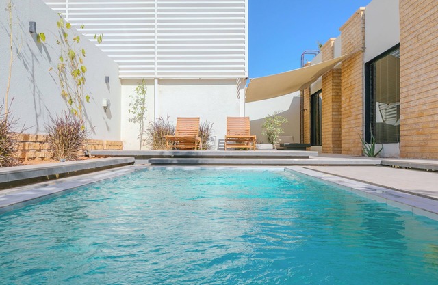 Portal Chalets With Private Pool-AlRawda