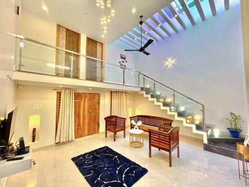 Porto Beach Villa, with 'rooftop pool' near Serenity beach, Pondicherry