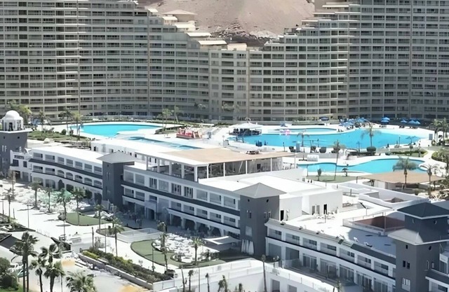 Porto Sokhna Pyramids Apartment – Sea View & Pool