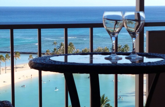 Posh & Lavish . 2 ADJOINING SUITES . Direct Ocean Views