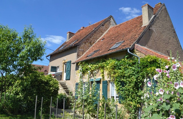 Potager country house in the heart of the Charolais in southern Burgundy