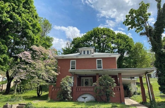 Potential Stay on Greenbrier Drive