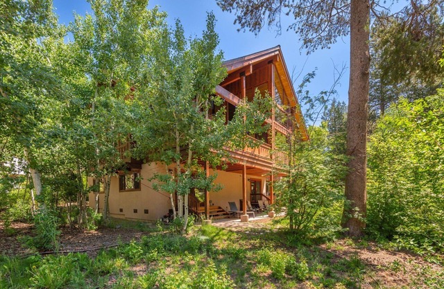 Powder Moon Luxury Home, Stunning 5 Bed 4 bath property