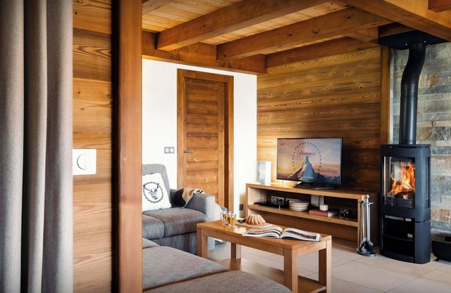 Pralor Le Peille - French Alps break for 8 with spa - OVO Network