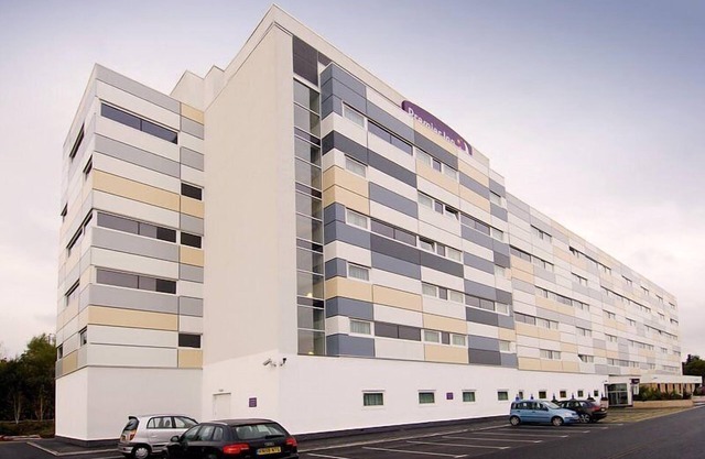 Premier Inn Manchester M56/J6 Runger Lane South