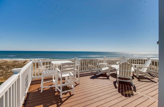 Premier Oceanfront Home w/Pool, Hot Tub, Elevator, Theater Room, Outdoor Lounge