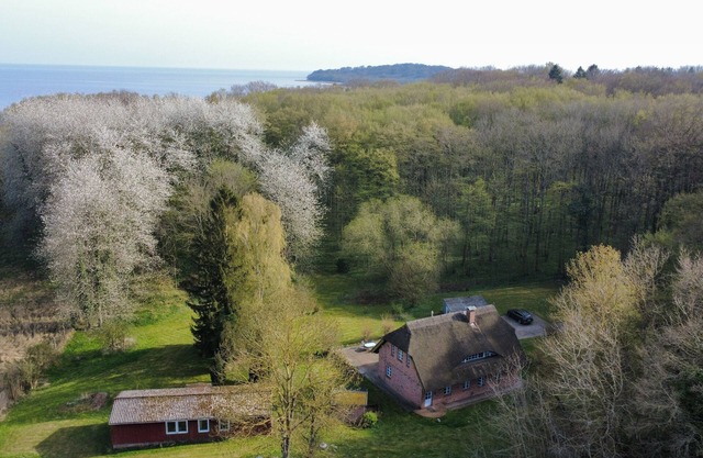PREMIUM APARTMENT IN THE KOLLHOF: DREAM LOCATION SO-RÜGEN