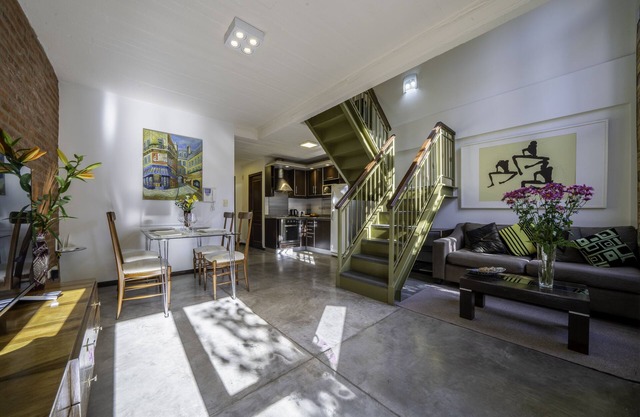 PREMIUM LOFT IN A STRATEGIC LOCATION