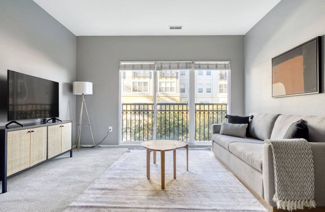 Premium Santana Row 1BR w/Gym & Pool, 10 mins to Google, by Blueground