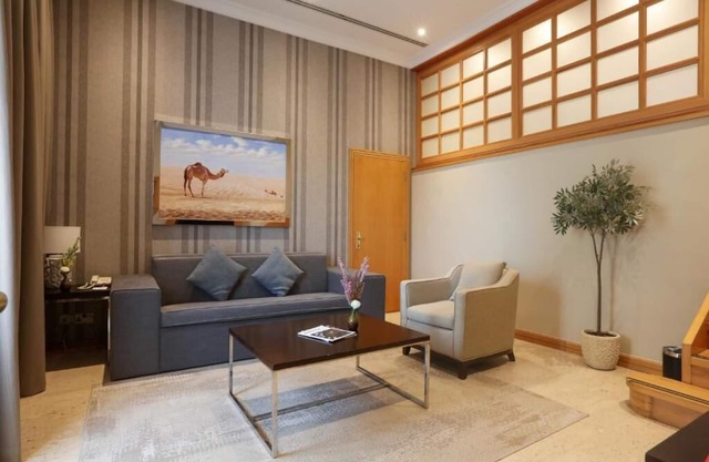 Presidential Suite Near Palm Strip Mall By Luxury Bookings