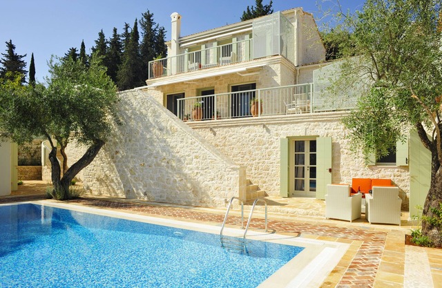 Prestige Villas | KASSIOPI VILLAGE | Luxury 4 Bedrooms with Pool