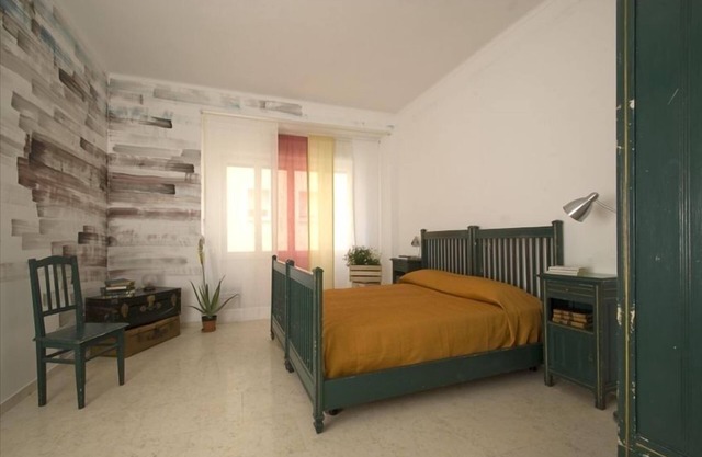 Prestigious Artistic Apartment.