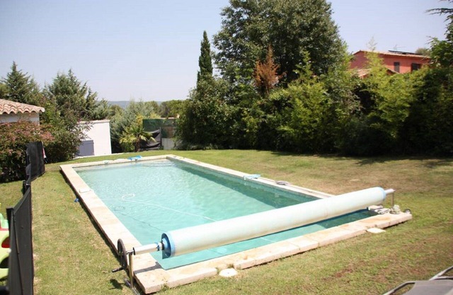 PRETTY FAMILY HOUSE IN PROVENCE