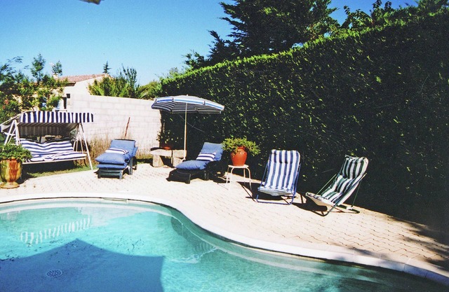 Pretty house with private fenced pool