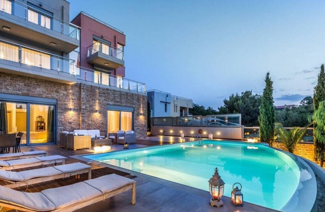 Prime homm Maisonettes w/ shared pool in P. Fokaia